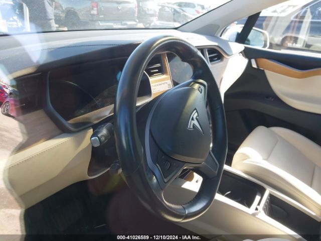 5YJXCAE26KF185794 Tesla Model X 100d/75d/long Range