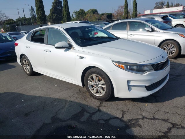 2016 5XXGT4L36GG006879 main image