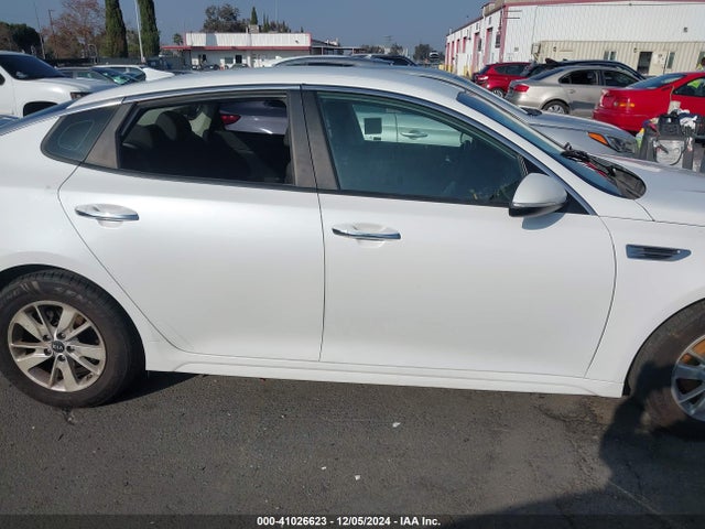 KIA Optima Lx 2016 5XXGT4L36GG006879 Image 12