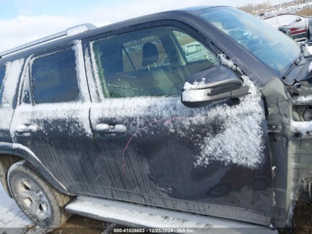 JTEBU5JR8E5174606 Toyota 4RUNNER SR5