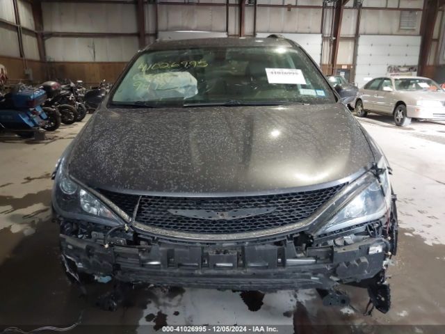2C4RC1EG2HR754500 Chrysler Pacifica Touring-l Plus