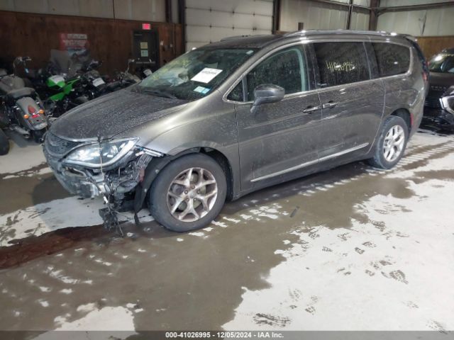 2C4RC1EG2HR754500 Chrysler Pacifica Touring-l Plus