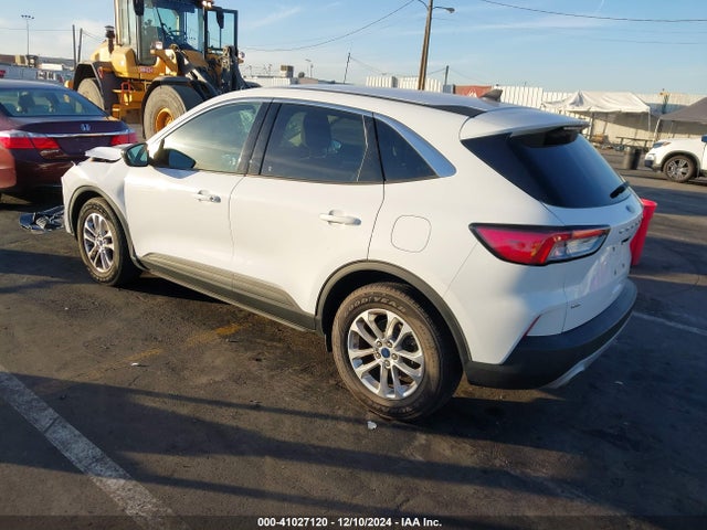 Ford ESCAPE SE 2022 1FMCU0G6XNUA64618 Image 3
