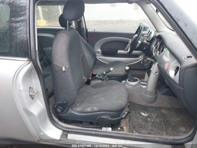 2003 MINI COOPER WMWRC33423TC48333 Photo 4