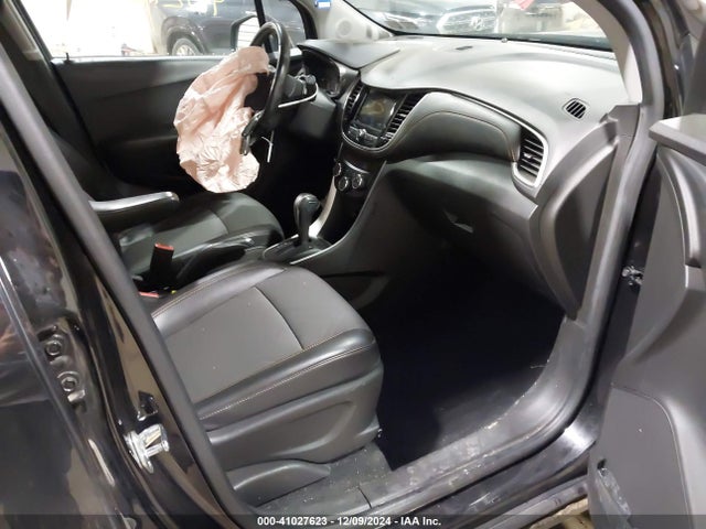 KL7CJPSB0KB899593 Chevrolet Trax Lt