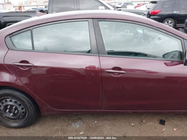 3KPFK4A75JE230567 KIA FORTE LX