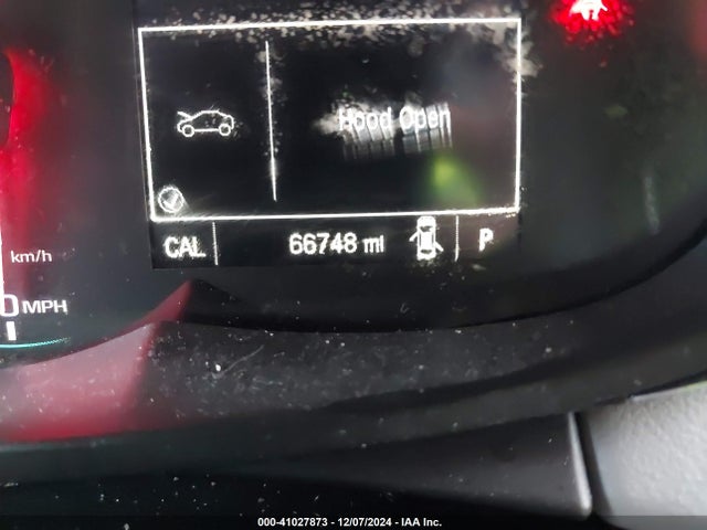 3GNCJRSB0HL195696 Chevrolet Trax Premier