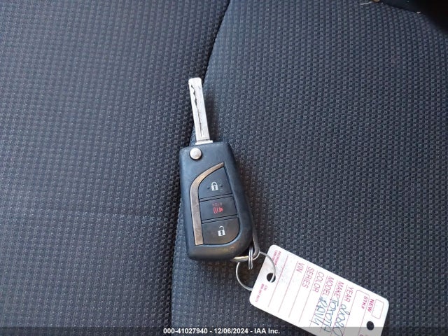 2T3H1RFV5LW103065 Toyota RAV4 LE