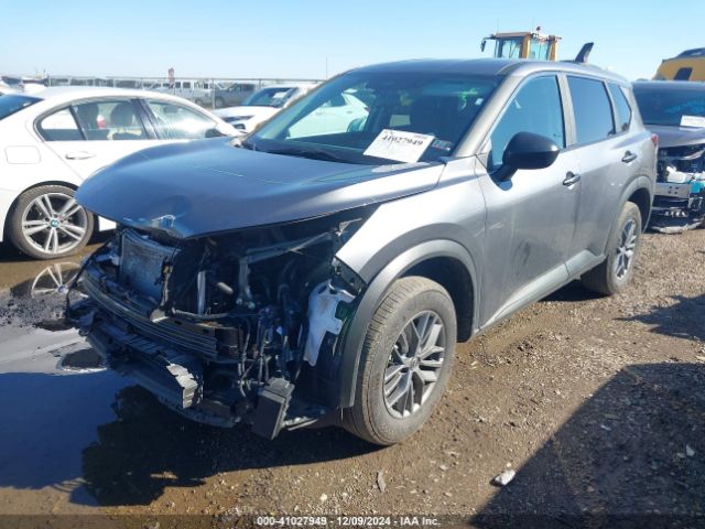 5N1BT3AB1RC677602 Nissan Rogue S Intelligent Awd