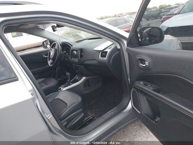 3C4NJCBB9KT686242 Jeep Compass Latitude Fwd
