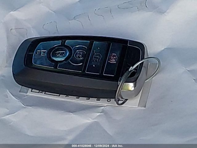 1FMJU1HT2JEA55210 Ford Expedition Xlt