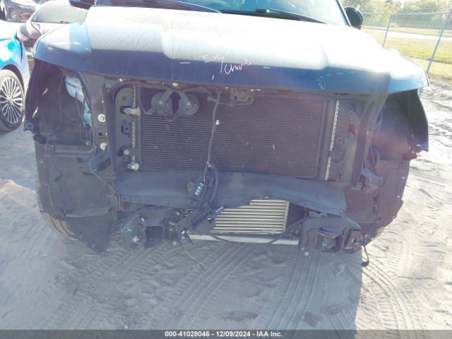 1FMJU1HT2JEA55210 Ford Expedition Xlt