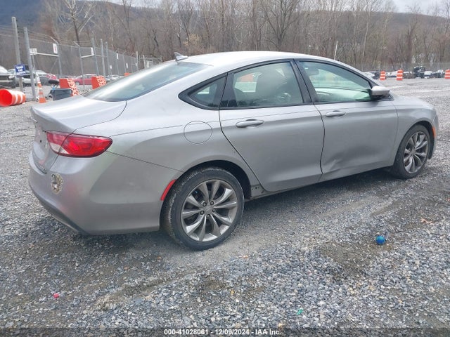1C3CCCBG7FN613684 Chrysler 200 S