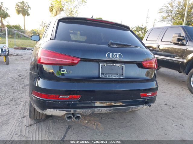 WA1BCCFS2HR009911 Audi Q3 2.0t Premium