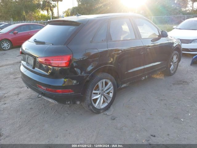 WA1BCCFS2HR009911 Audi Q3 2.0t Premium