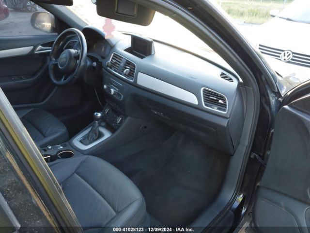WA1BCCFS2HR009911 Audi Q3 2.0t Premium