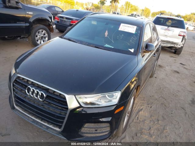 WA1BCCFS2HR009911 Audi Q3 2.0t Premium