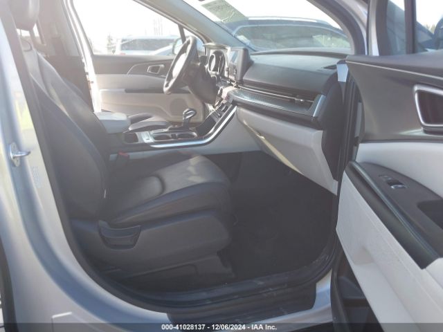 KNDNB4H35P6251576 KIA Carnival Mpv Lx Seat Package