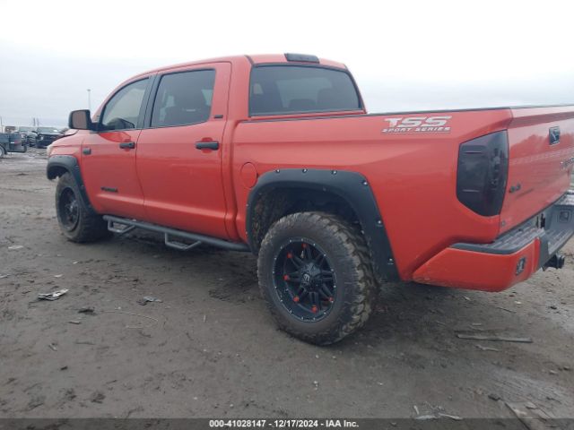 5TFDW5F12JX730577 Toyota Tundra Sr5 5.7l V8