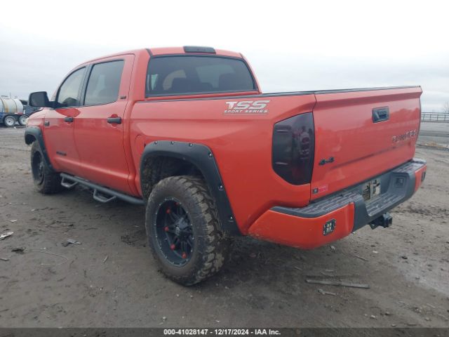 5TFDW5F12JX730577 Toyota Tundra Sr5 5.7l V8