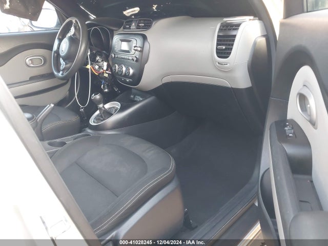 KIA SOUL + 2015 KNDJP3A51F7768632 Image 5