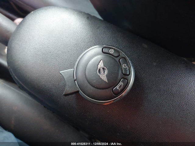 2012 MINI COOPER WMWSU3C58CT255467 Photo 10