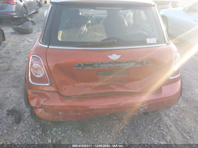 2012 MINI COOPER WMWSU3C58CT255467 Photo 5