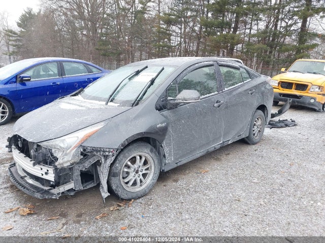Toyota Prius Two Eco 2018 JTDKARFU6J3066959 Image 2