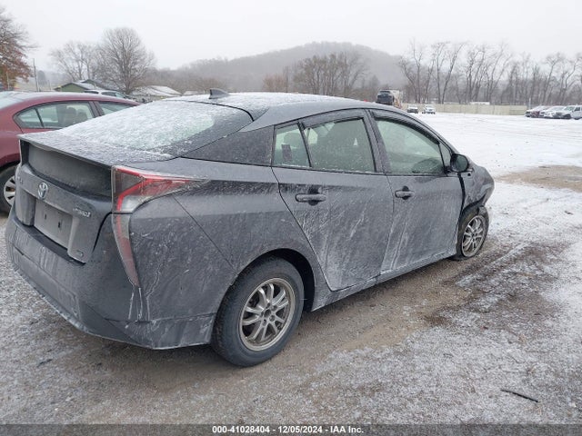 Toyota Prius Two Eco 2018 JTDKARFU6J3066959 Image 4