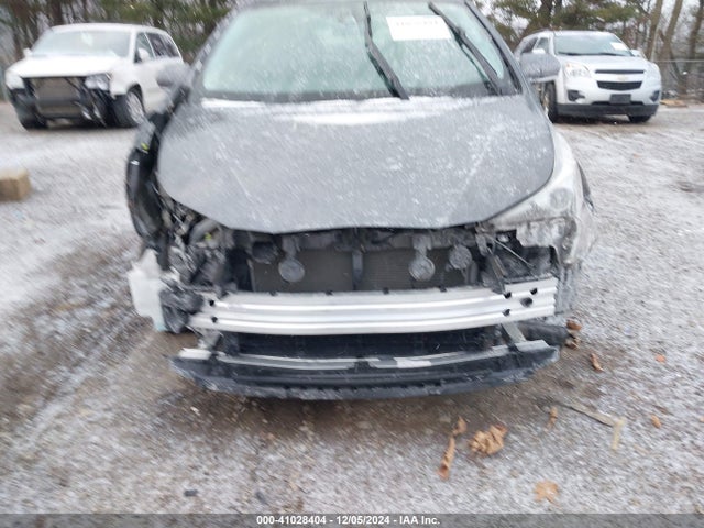 Toyota Prius Two Eco 2018 JTDKARFU6J3066959 Image 6