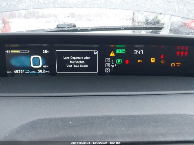 Toyota Prius Two Eco 2018 JTDKARFU6J3066959 Image 7