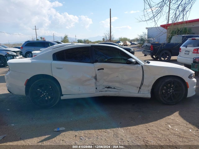 2C3CDXBGXPH656317 Dodge Charger Sxt