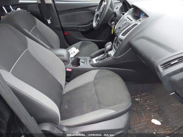Ford FOCUS SE 2014 1FADP3K21EL429348 Image 5