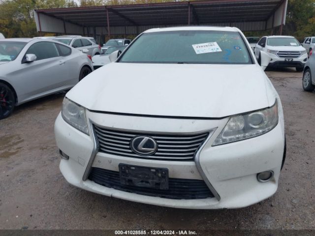 JTHBK1GG8F2201667 Lexus ES 350