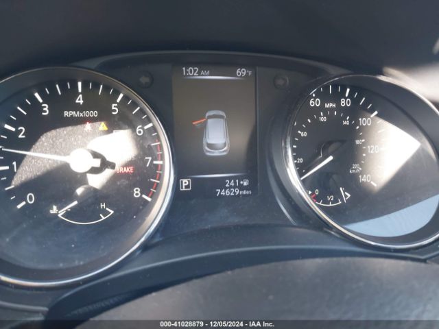 JN1BJ1CR2HW109982 Nissan Rogue Sport Sv