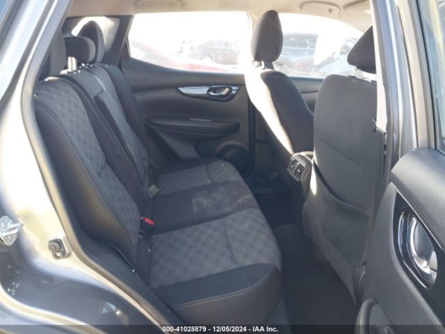 JN1BJ1CR2HW109982 Nissan Rogue Sport Sv