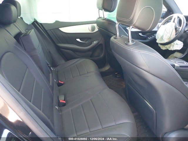 W1N0G8DB6MV321807 Mercedes-Benz Glc 300 Suv