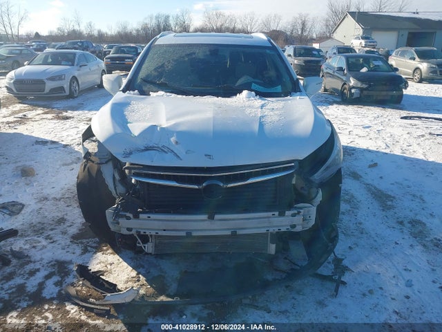 5GAEVAKW3JJ242082 Buick Enclave Essence
