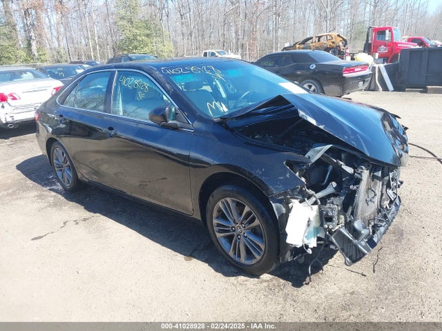 4T1BF1FK1GU152373 Toyota CAMRY SE