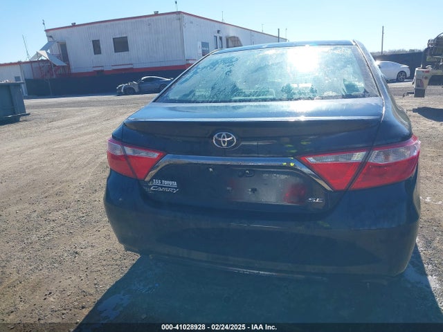 4T1BF1FK1GU152373 Toyota CAMRY SE