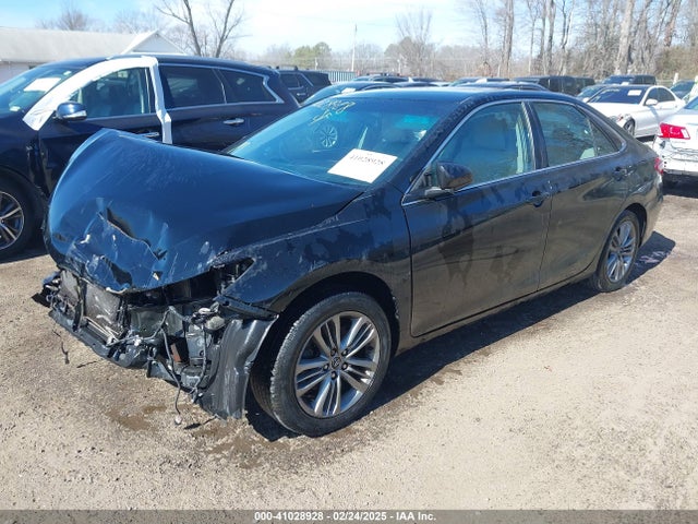 4T1BF1FK1GU152373 Toyota CAMRY SE