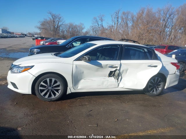 Nissan Altima 2.5 Sv 2017 1N4AL3AP0HC284237 Image 14