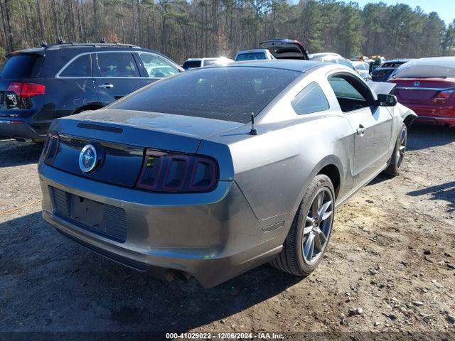 Ford Mustang V6 2014 1ZVBP8AM4E5318845 Image 4