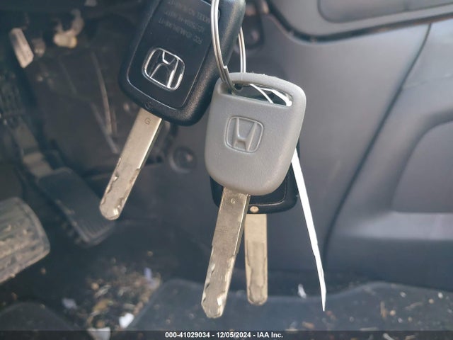 Honda CR-V LX 2016 3CZRM3H35GG707235 Image 11