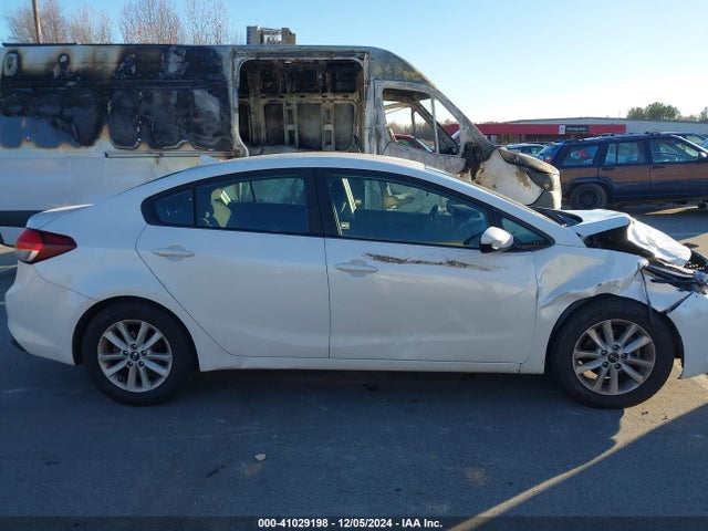 KIA FORTE LX 2017 3KPFL4A71HE129209 Image 13