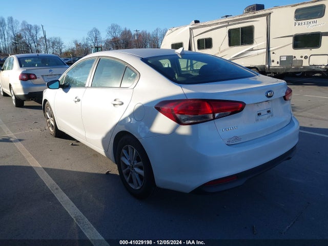 KIA FORTE LX 2017 3KPFL4A71HE129209 Image 3