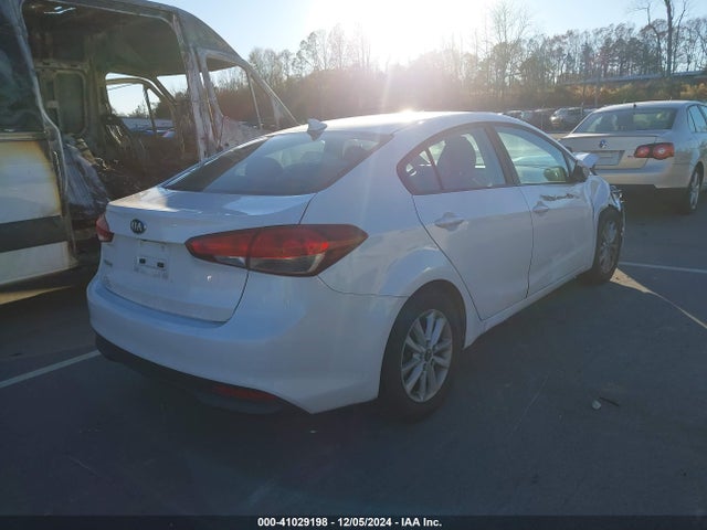 KIA FORTE LX 2017 3KPFL4A71HE129209 Image 4