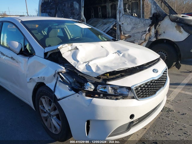KIA FORTE LX 2017 3KPFL4A71HE129209 Image 6