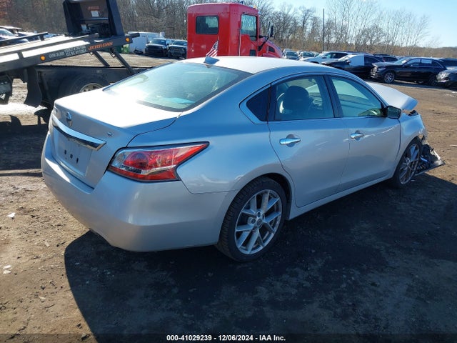 Nissan Altima 2.5 S 2014 1N4AL3AP9EC187470 Image 4