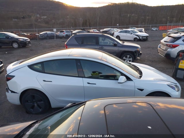 Tesla Model 3 Rear-wheel Drive 2023 5YJ3E1EA4PF463485 Image 13